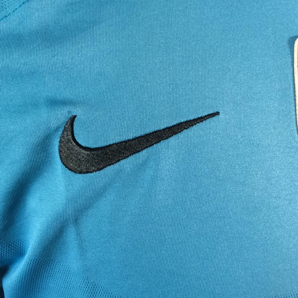 Barcelona Away Jersey-OPEN TO OFFERS!😊💵💵 - Picture 8 of 15